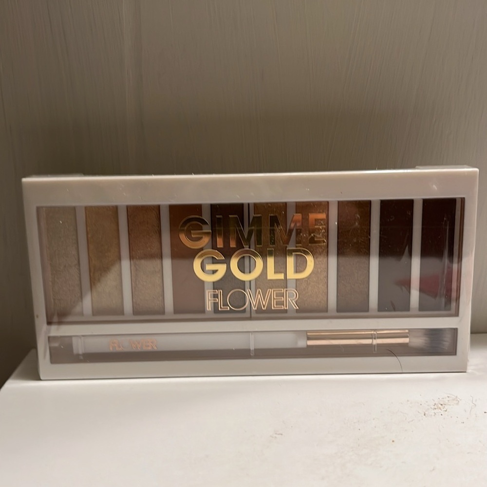 Drew Barrymore Shimmer & Shade Gimme Gold